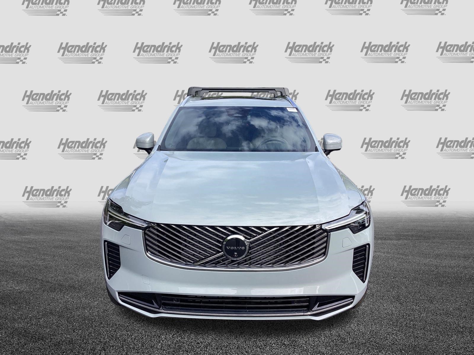 Certified 2026 Volvo XC90 B6 Plus w/ Protection Package Premier AWD/4WD image 3