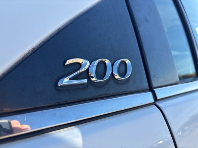 Used 2013 Chrysler 200 Limited image 10