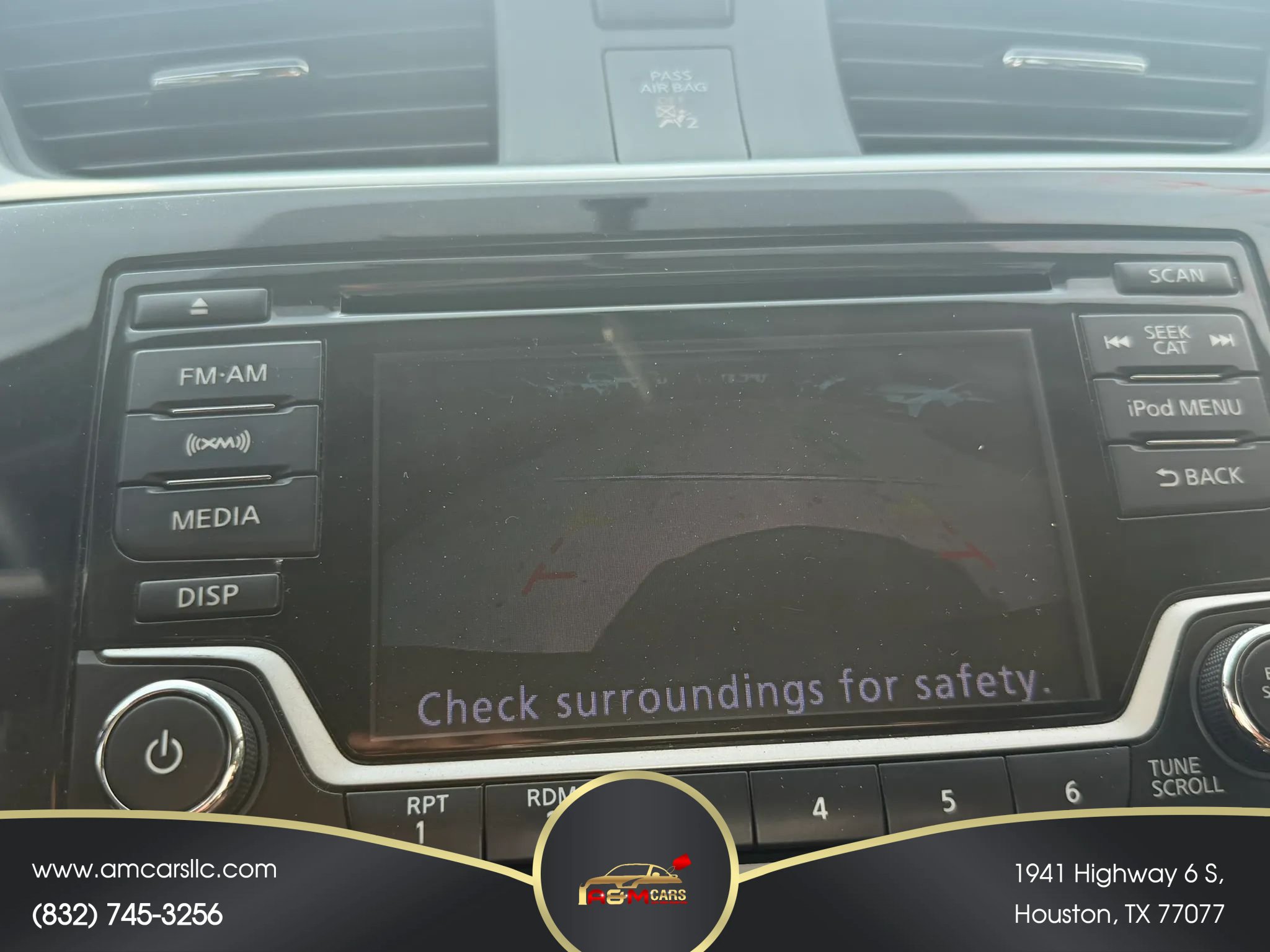 Used 2017 Nissan Sentra SR Turbo w/ SR Midnight Edition FWD image 18