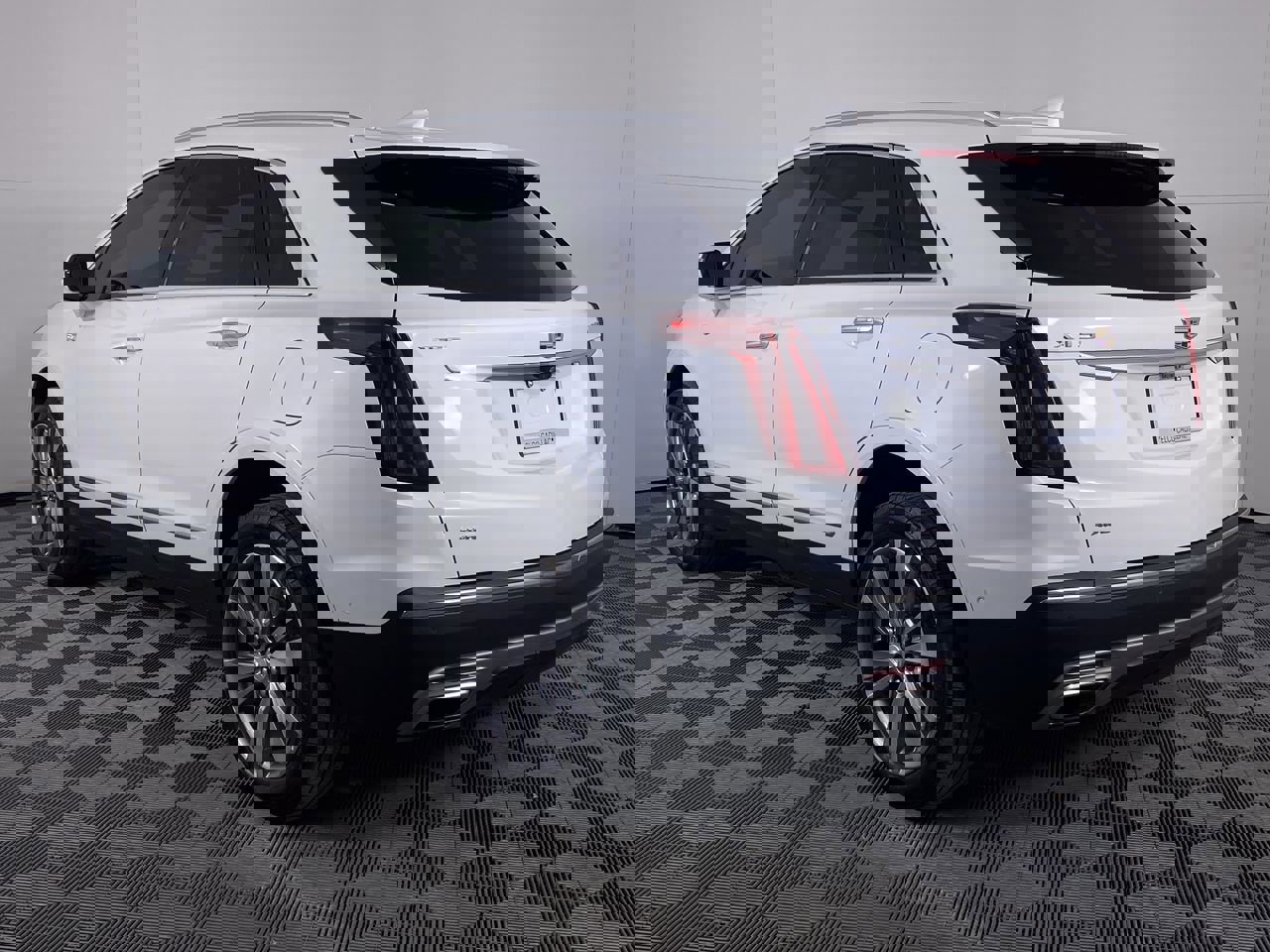 Certified 2023 Cadillac XT5 Premium Luxury w/ Technology Package image 18