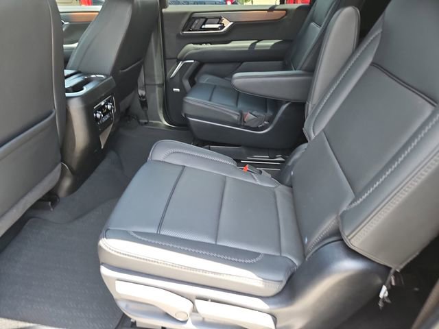 Used 2025 GMC Yukon XL Denali AWD/4WD image 20