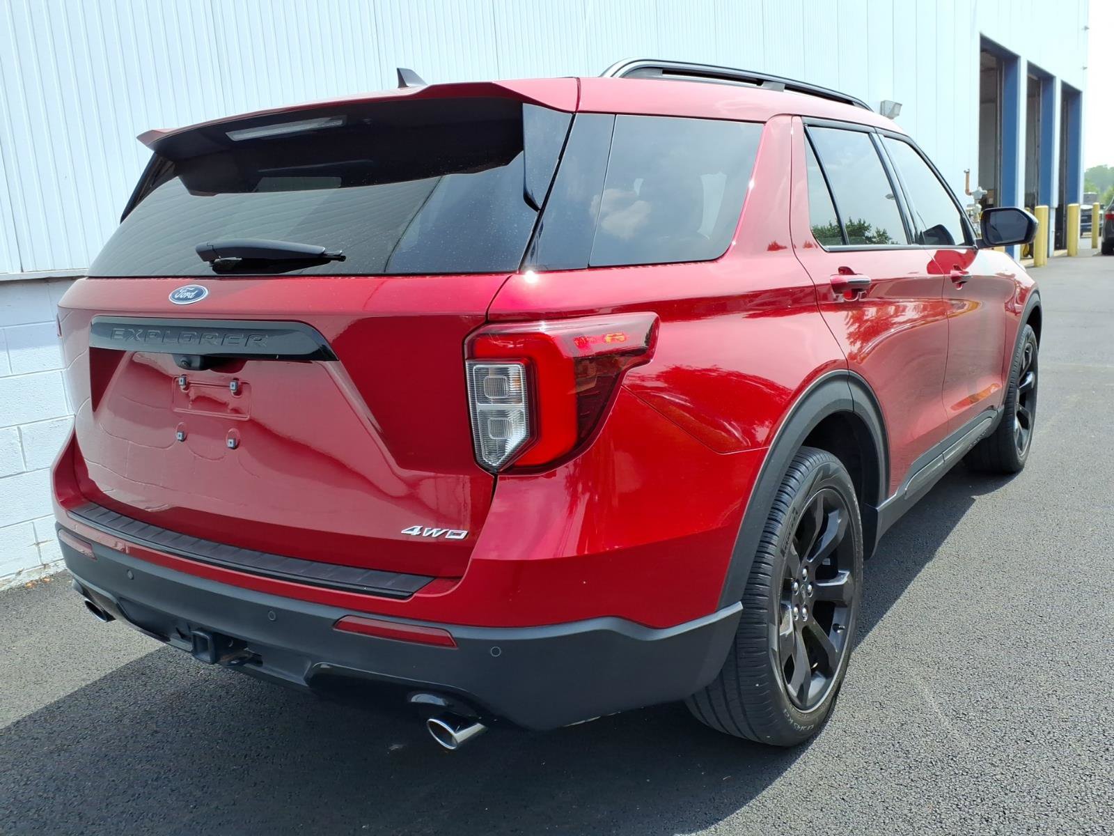 Certified 2023 Ford Explorer ST-Line w/ Class IV Trailer Tow Package AWD/4WD image 6