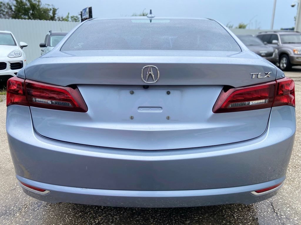 Used 2016 Acura TLX w/ Technology Package FWD image 4