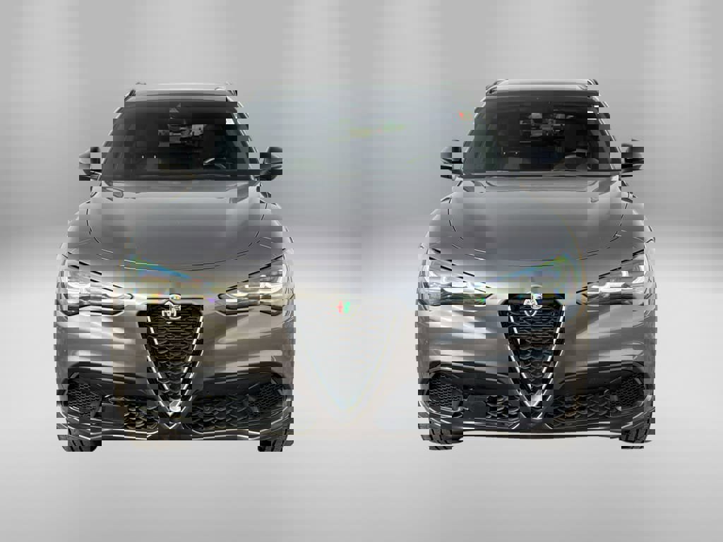 Used 2024 Alfa Romeo Stelvio Ti image 7