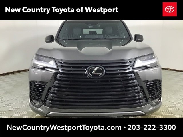 Used 2024 Lexus LX 600 4WD w/ Luxury Package image 3