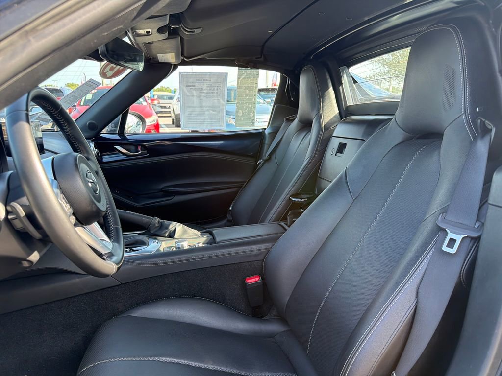 Used 2025 MAZDA MX-5 Miata RF Grand Touring image 16