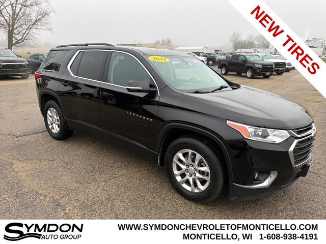 Used 2019 Chevrolet Traverse LT w/ LPO, Floor Liner Package image 2