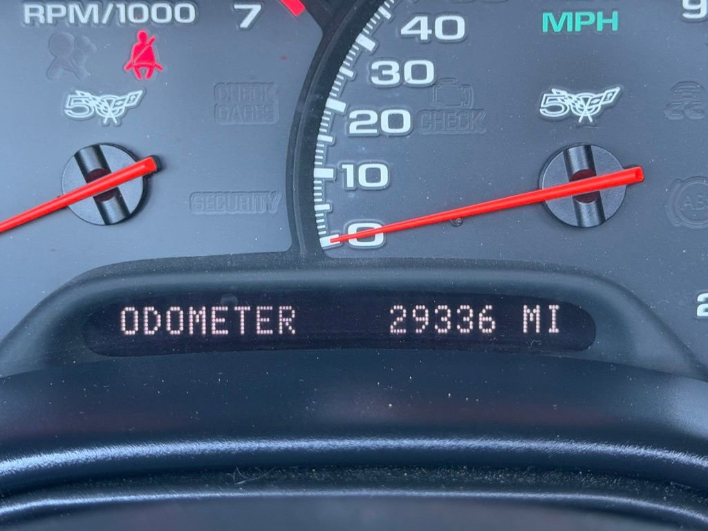 Used 2003 Chevrolet Corvette Coupe w/ Preferred Equipment Group image 28