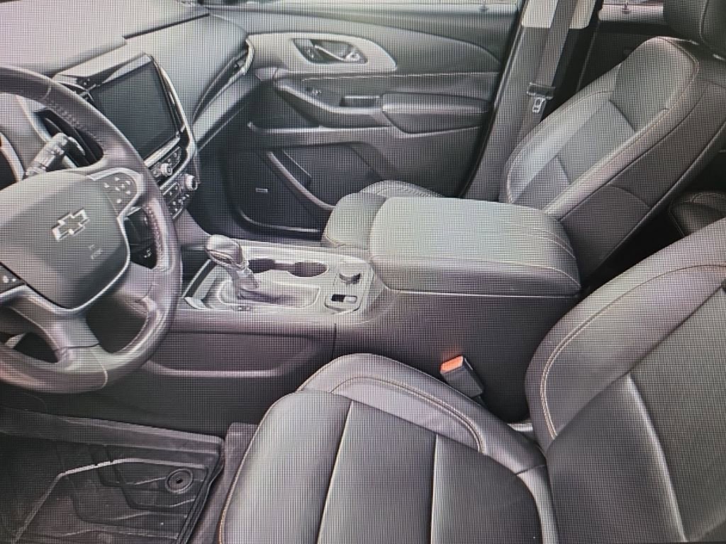 Used 2021 Chevrolet Traverse RS w/ LPO, Cargo Package image 6