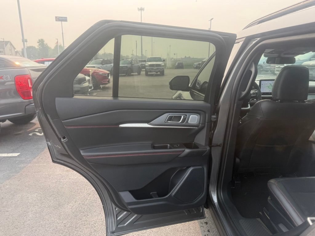 New 2026 Ford Explorer ST w/ Sun And Sound Package AWD/4WD image 39