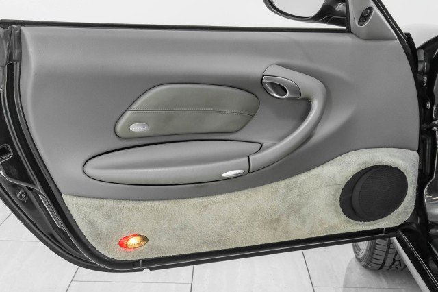 Used 2001 Porsche 911 Carrera 4 image 27