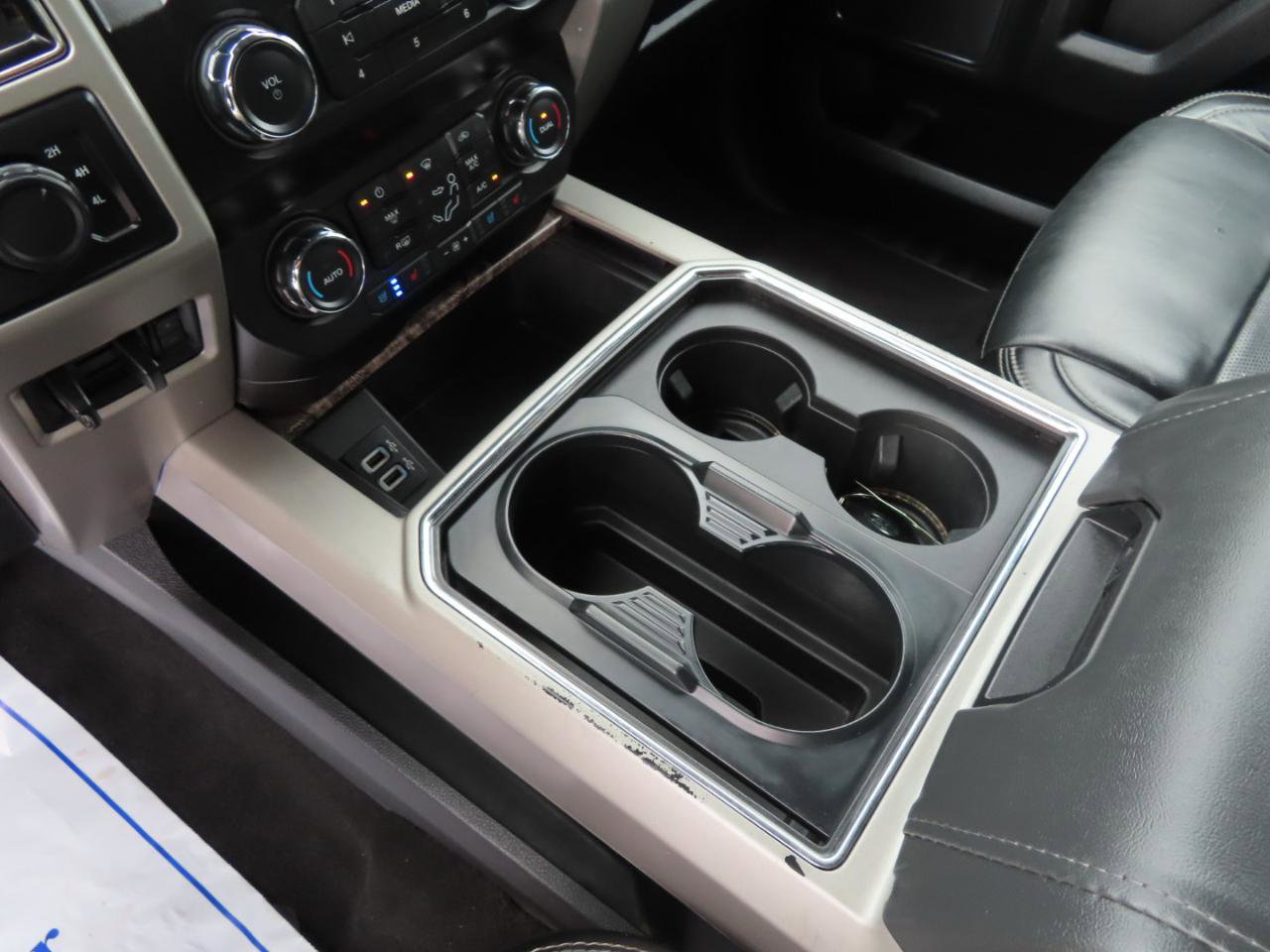 Used 2019 Ford F250 Lariat w/ Lariat Ultimate Package AWD/4WD image 37