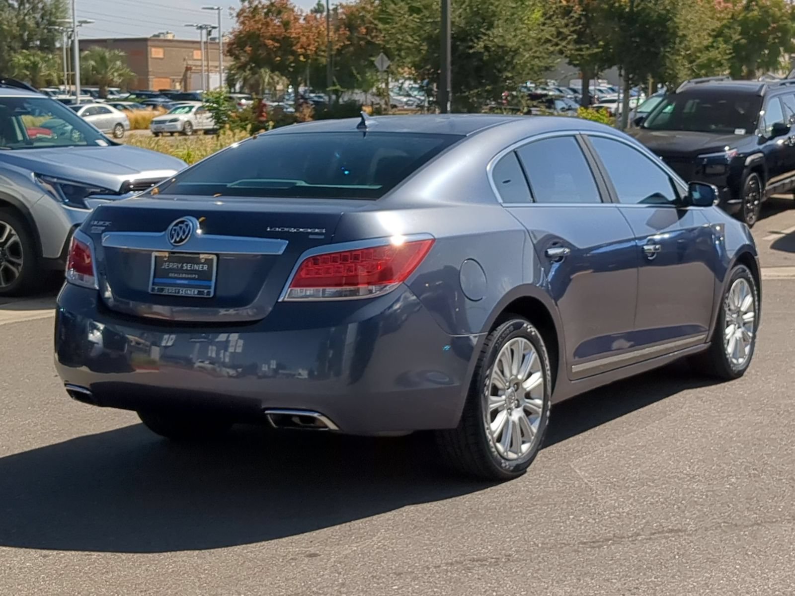 Used 2013 Buick LaCrosse Premium w/ Driver Confidence Package AWD/4WD image 5