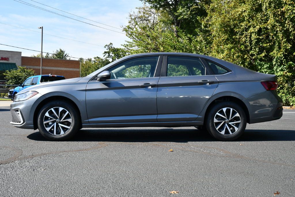New 2027 Volkswagen Jetta S FWD image 4