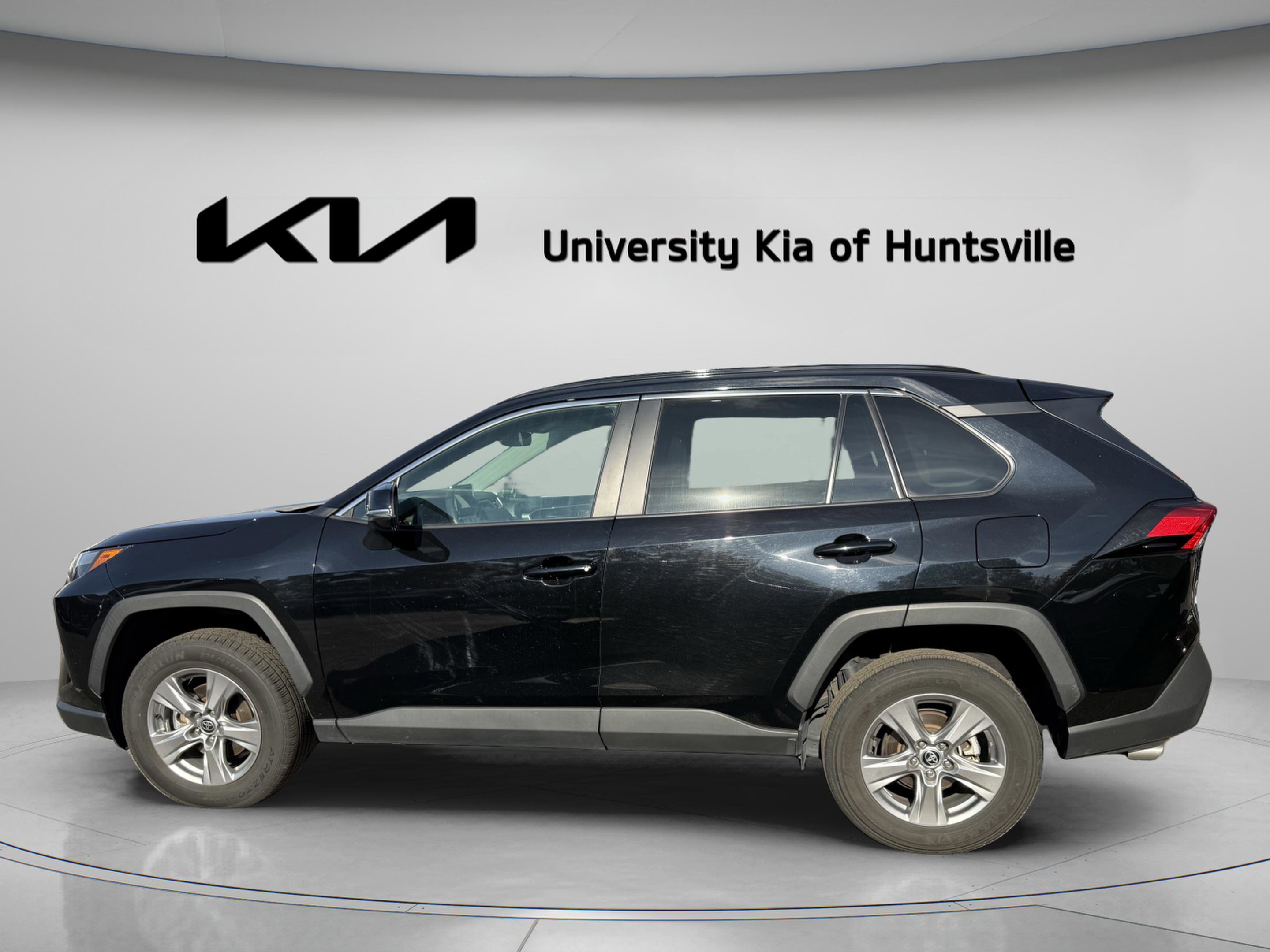 Used 2024 Toyota RAV4 XLE image 4