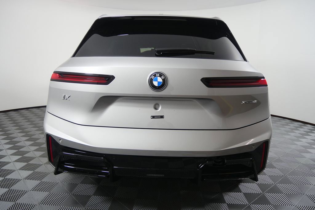 New 2026 BMW iX xDrive45 image 4