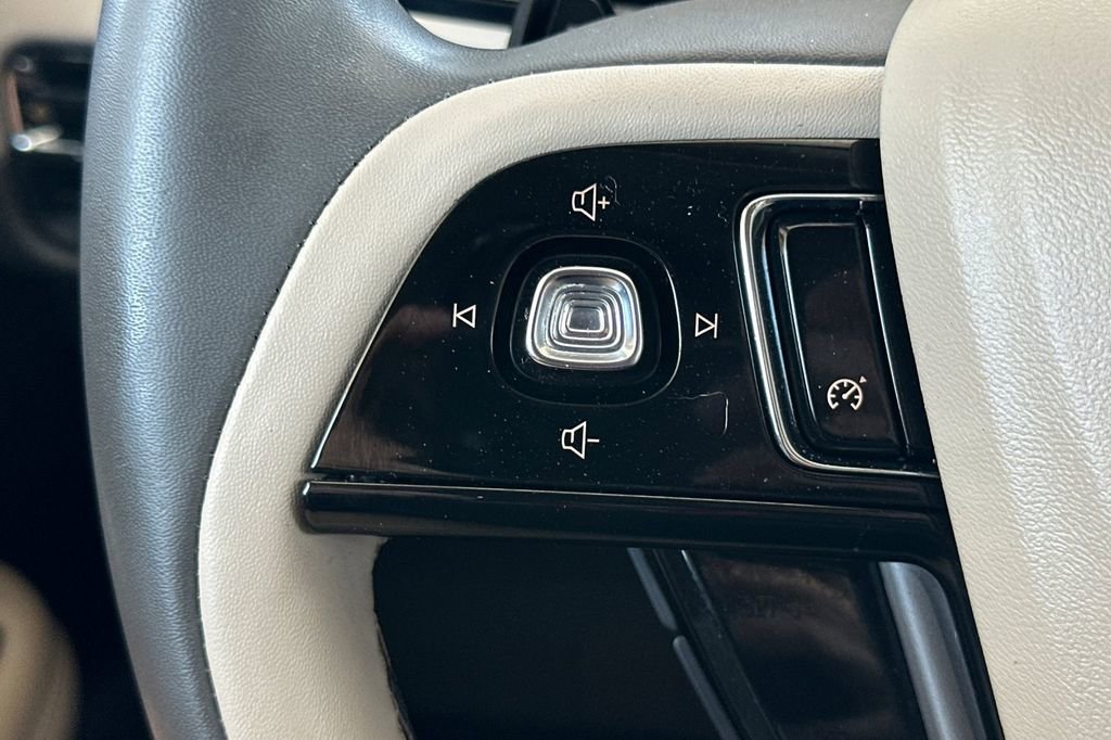 Used 2022 Lincoln Corsair FWD image 26