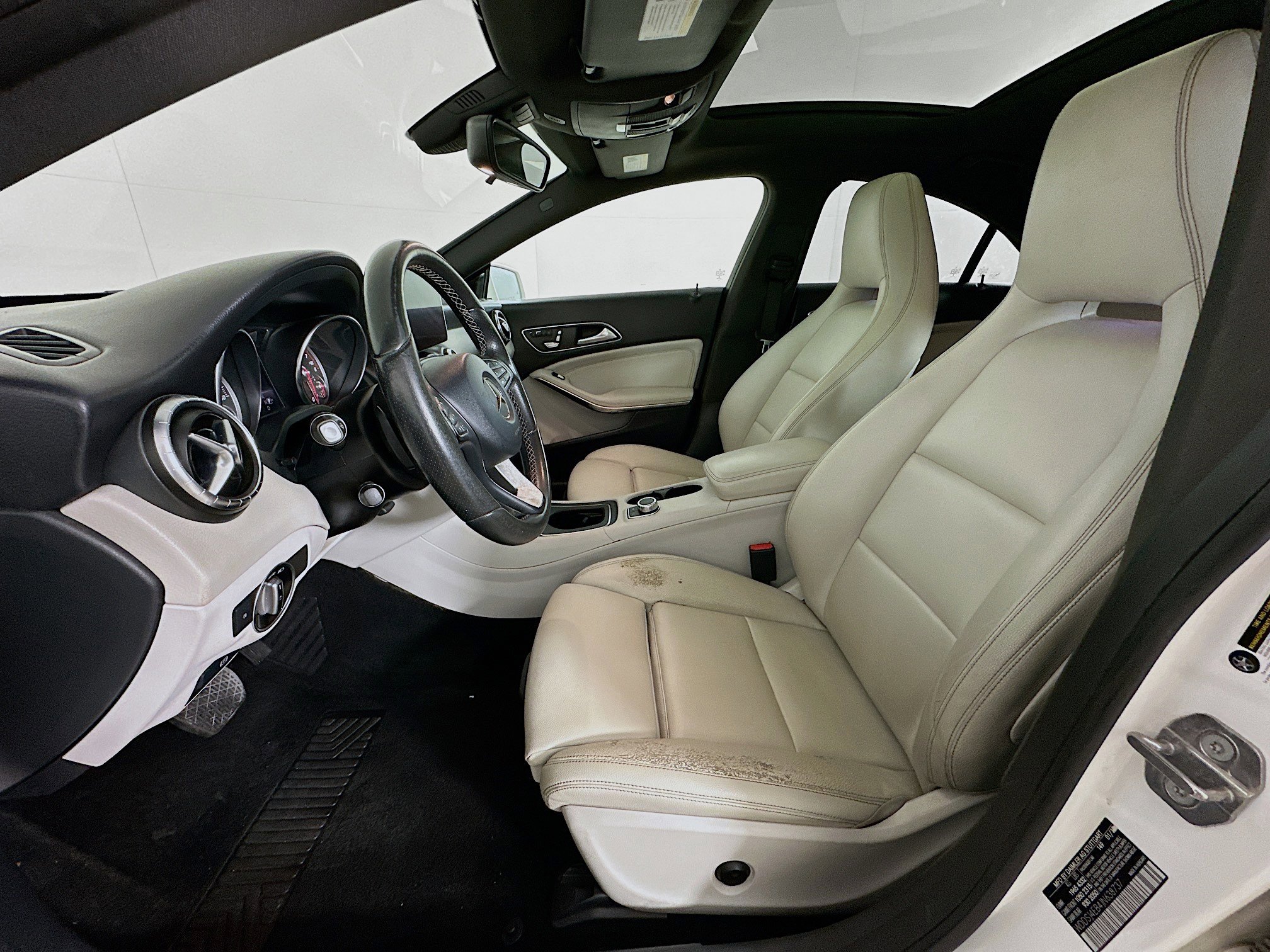 Used 2018 Mercedes-Benz CLA 250 image 13