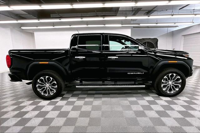 Used 2024 GMC Canyon Denali AWD/4WD image 15