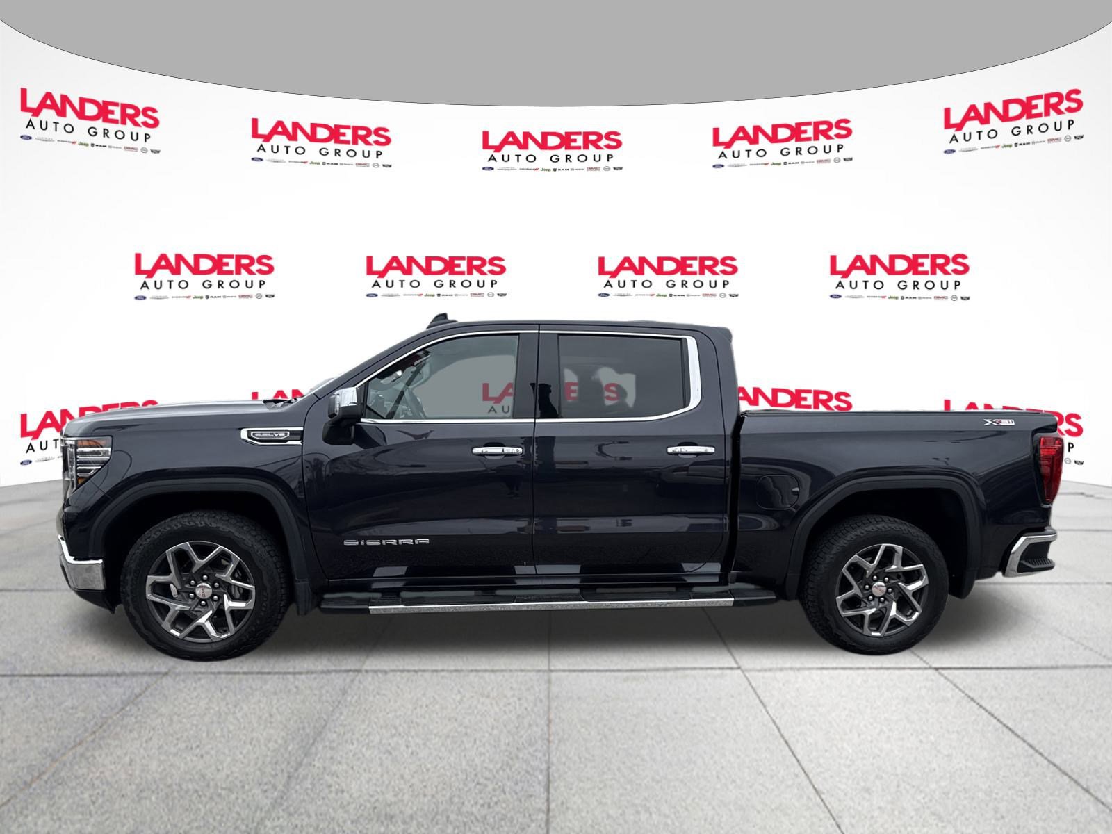 Used 2023 GMC Sierra 1500 SLT w/ SLT Premium Package image 6