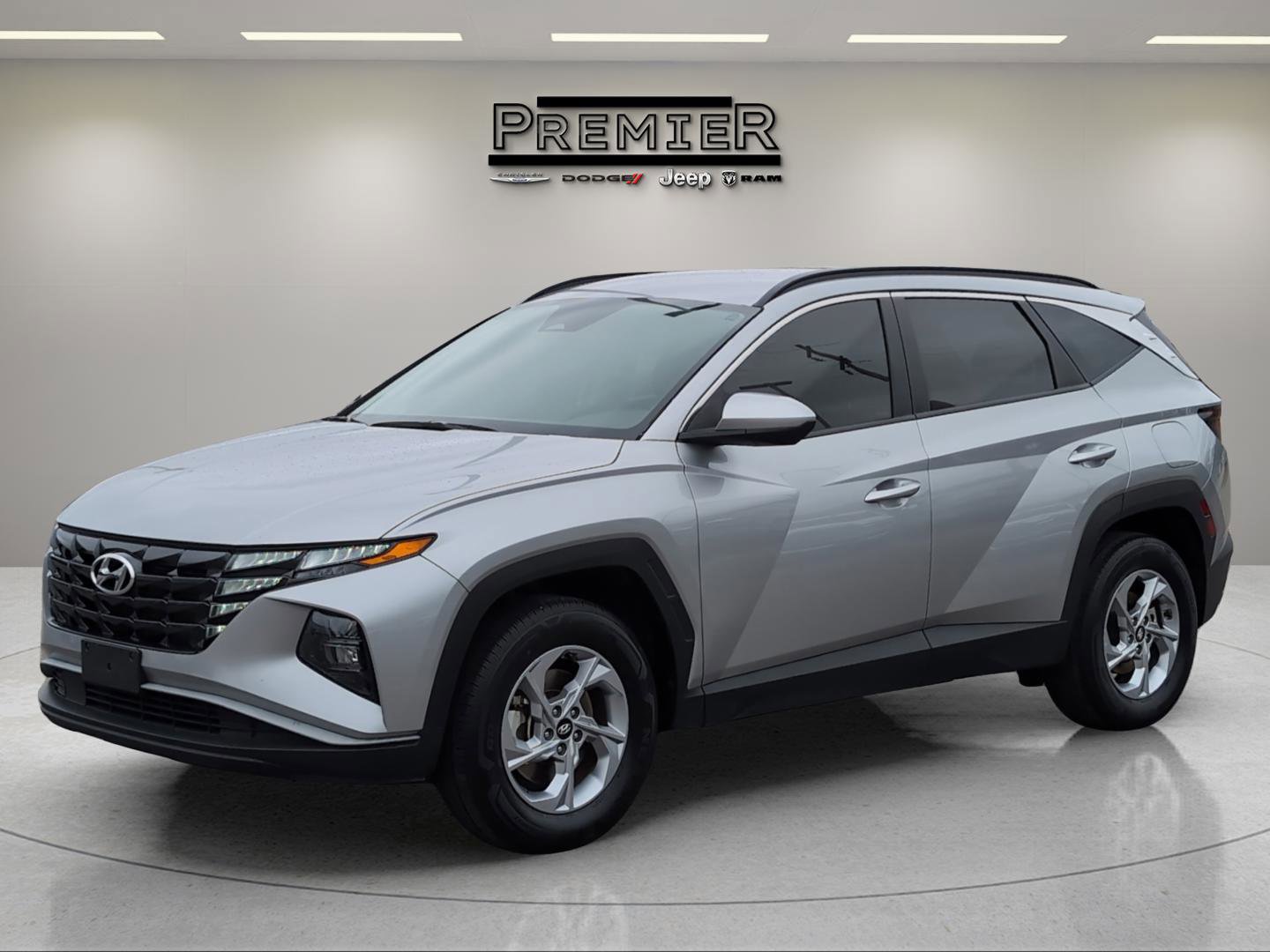 Used 2024 Hyundai Tucson SEL image 1