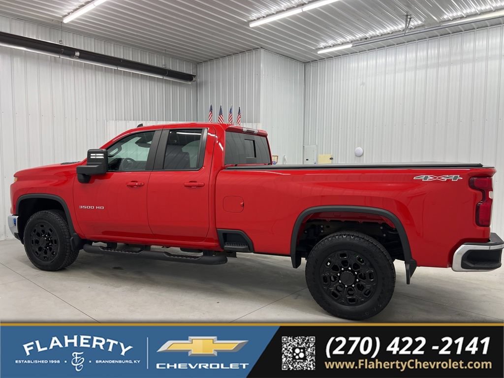 Used 2024 Chevrolet Silverado 3500 LT w/ Convenience Package AWD/4WD image 5