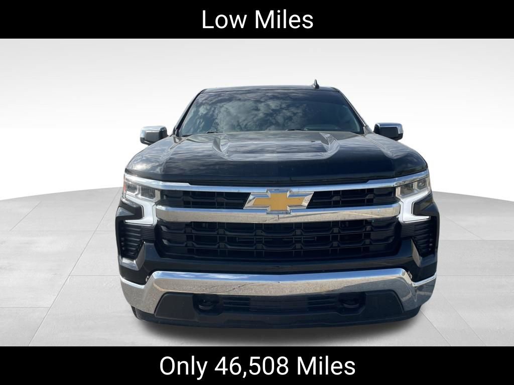 Used 2022 Chevrolet Silverado 1500 LT AWD/4WD image 2
