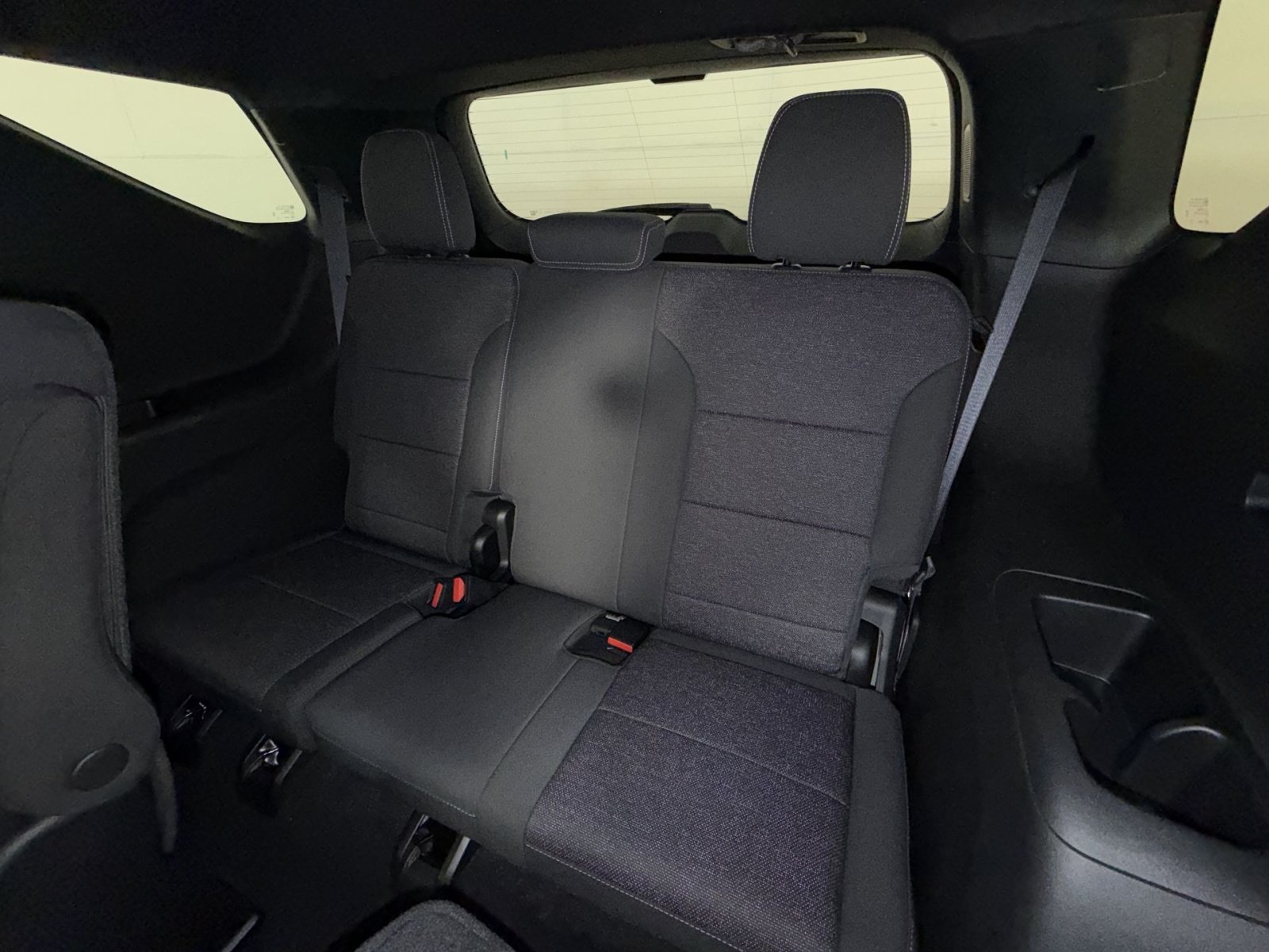 New 2027 Chevrolet Traverse LT w/ Midnight/Sport Edition FWD image 25