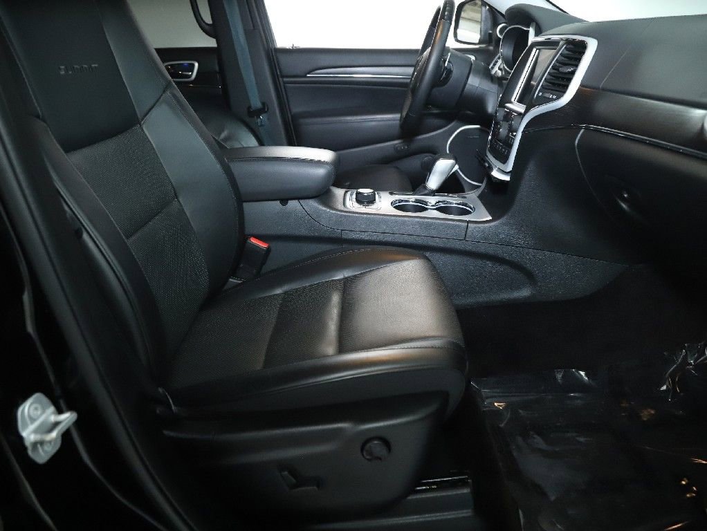 Used 2018 Jeep Grand Cherokee Summit image 36
