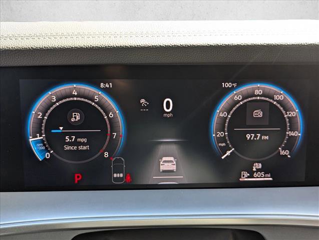Certified 2025 Volkswagen Tiguan SE image 10