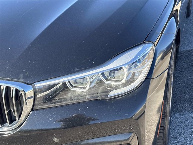 Used 2019 BMW 740i xDrive image 10