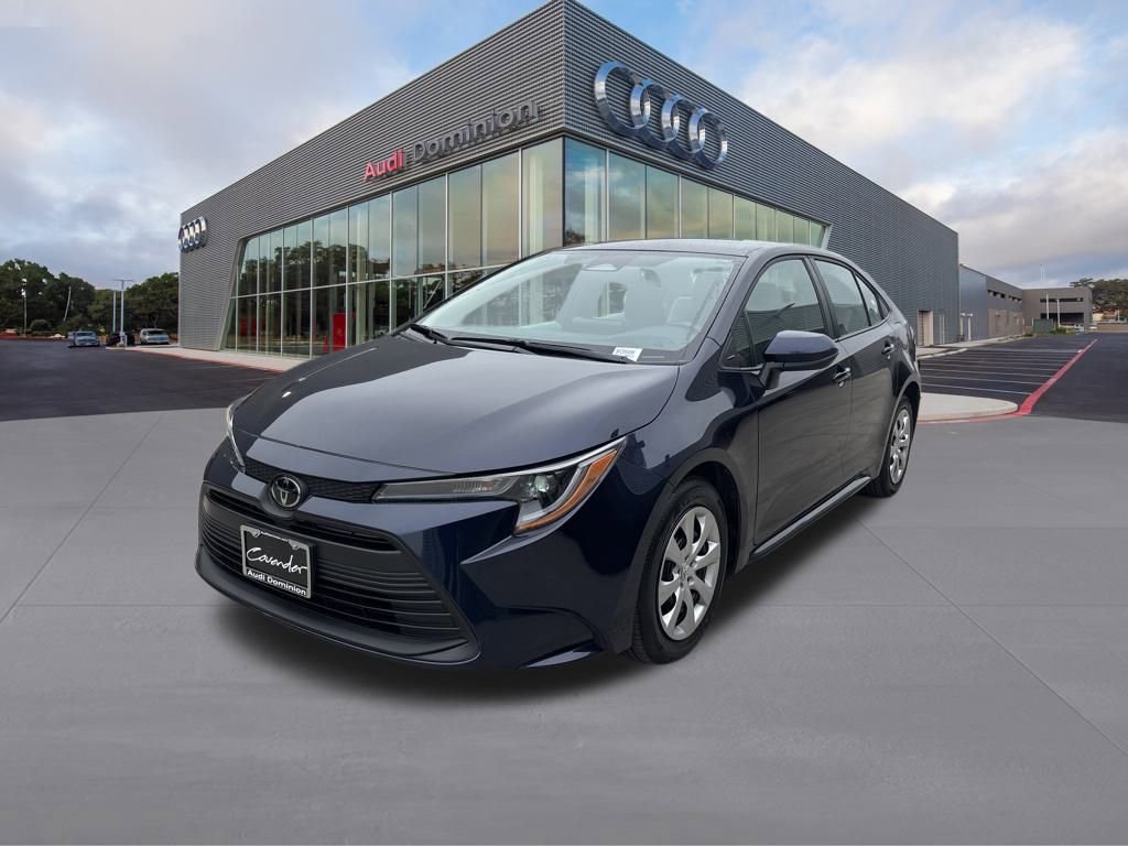 Used 2025 Toyota Corolla LE image 1
