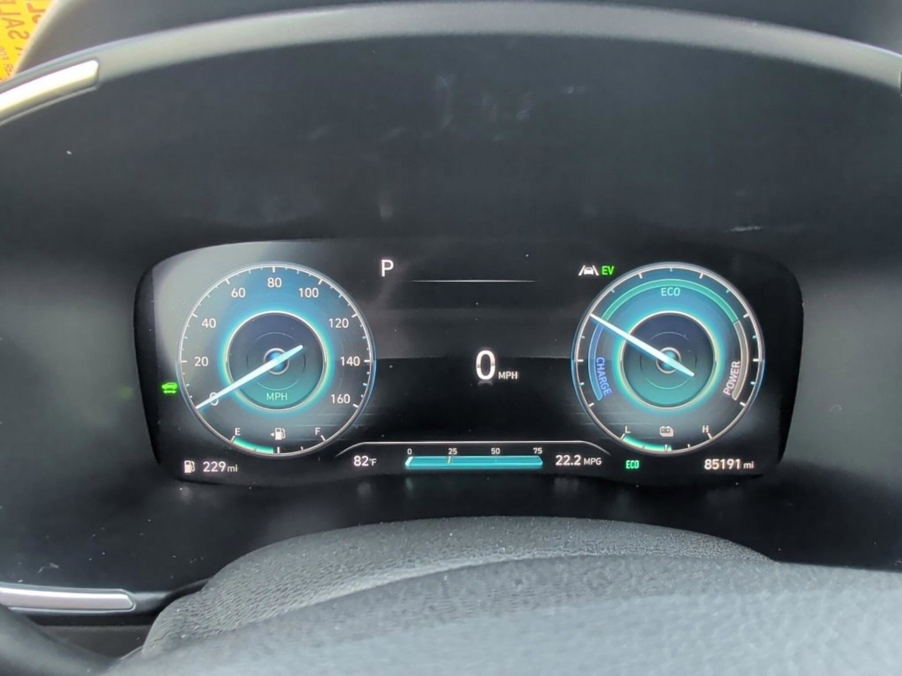 Used 2023 Hyundai Santa Fe Limited image 23