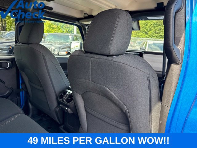 Used 2024 Jeep Wrangler Unlimited w/ Convenience Group AWD/4WD image 26