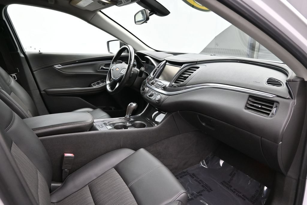 Used 2020 Chevrolet Impala LT FWD image 33