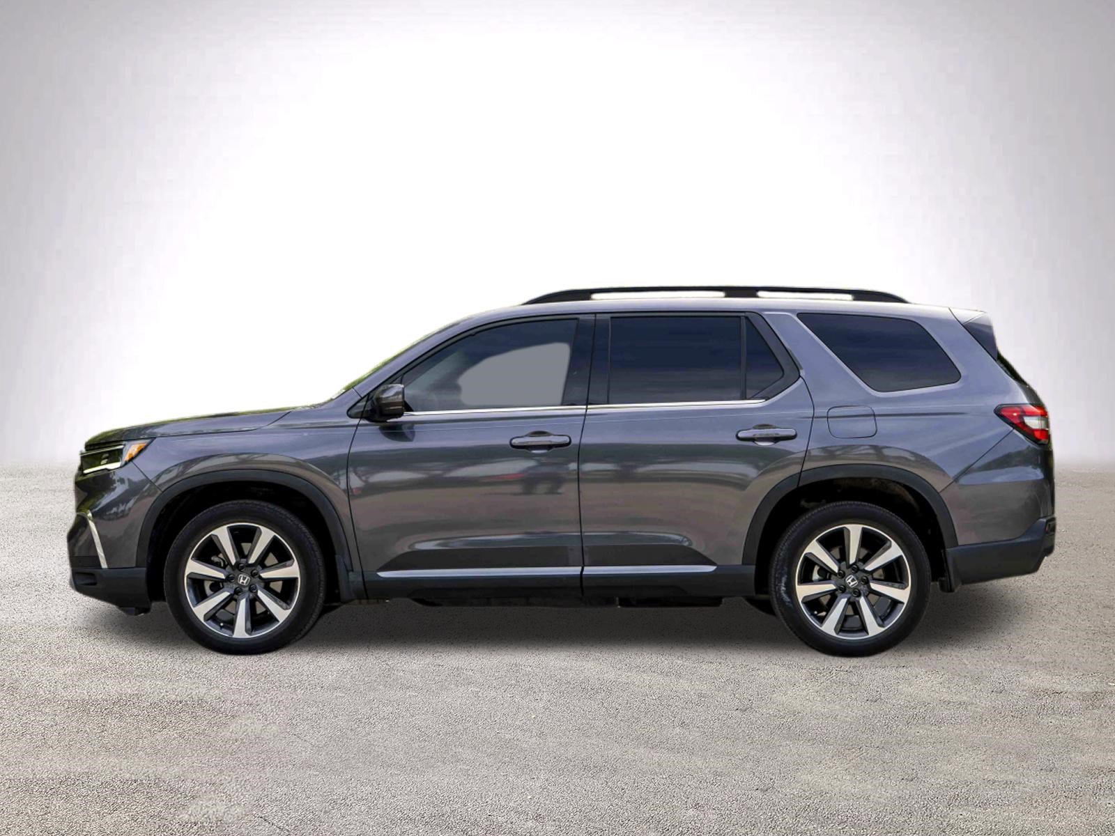 Used 2023 Honda Pilot Elite image 6