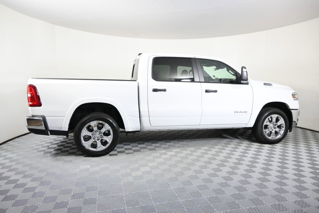Used 2025 RAM 1500 Big Horn AWD/4WD image 8