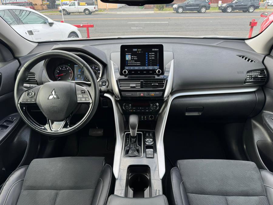 Used 2024 Mitsubishi Eclipse Cross SE image 25