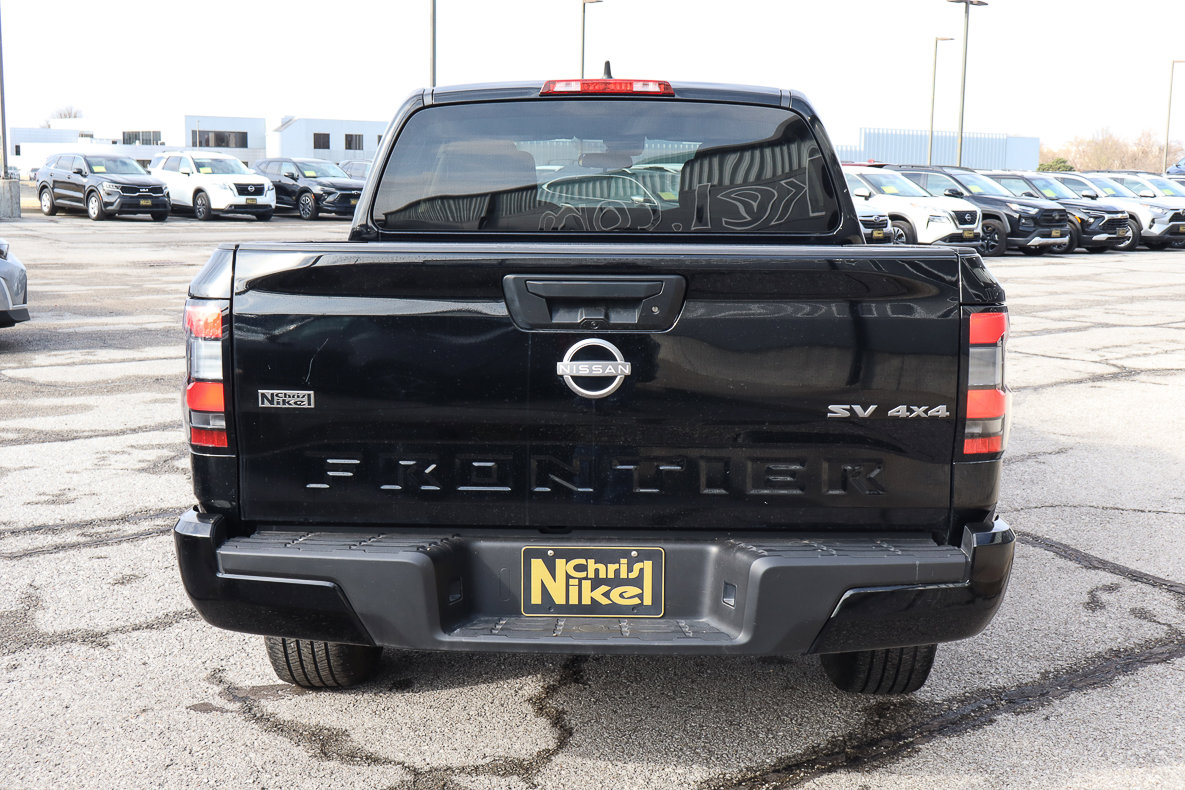 Used 2024 Nissan Frontier SV image 5
