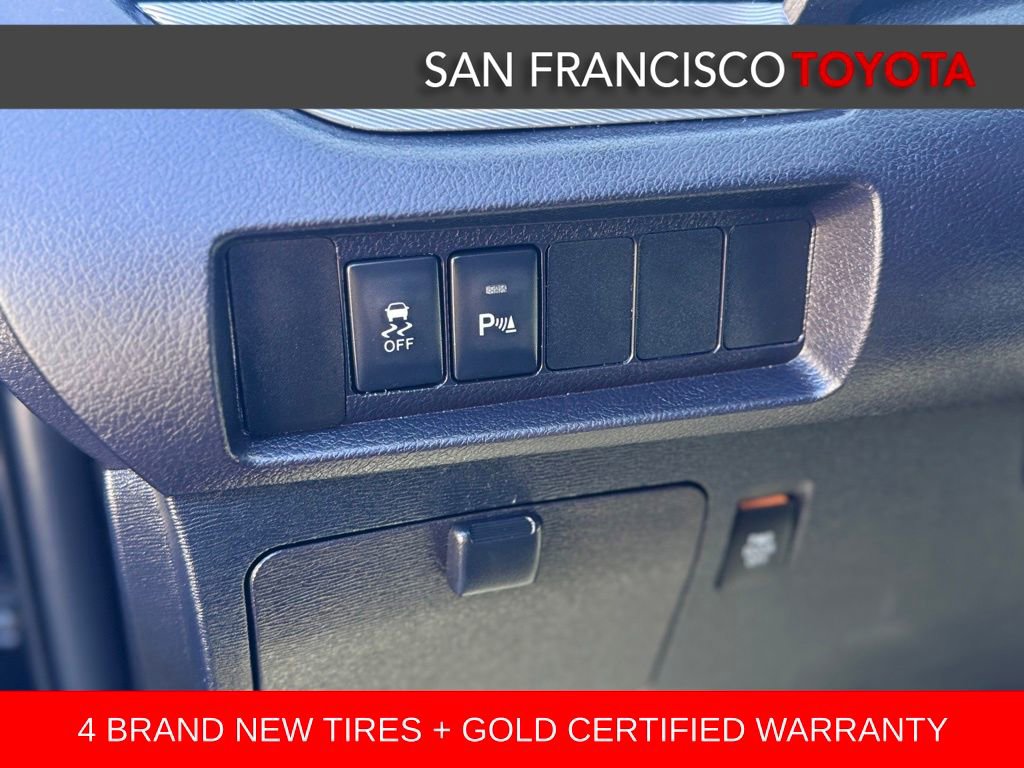 Certified 2019 Toyota Sienna SE w/ SE Preferred Package image 20