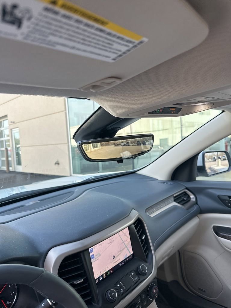 Used 2023 GMC Acadia Denali w/ Denali Ultimate Package image 9