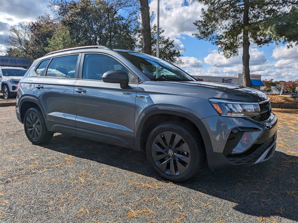 Used 2024 Volkswagen Taos S image 2