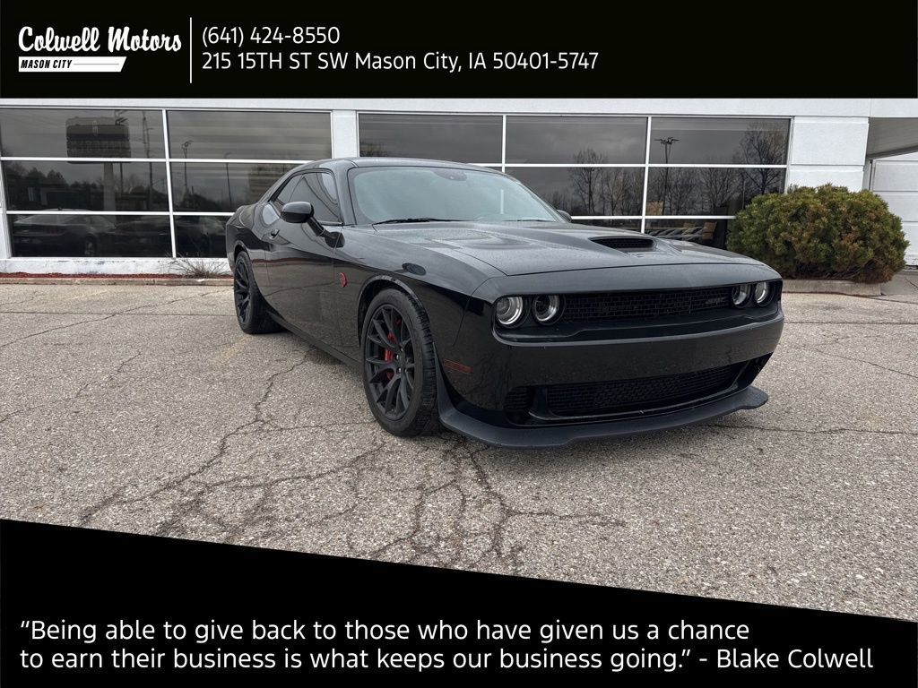 Used 2016 Dodge Challenger SRT Hellcat image 1