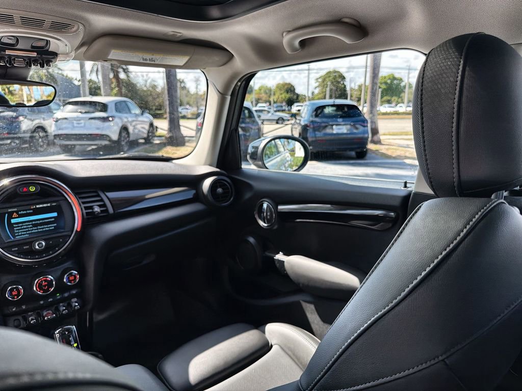 Used 2021 MINI Cooper S image 11
