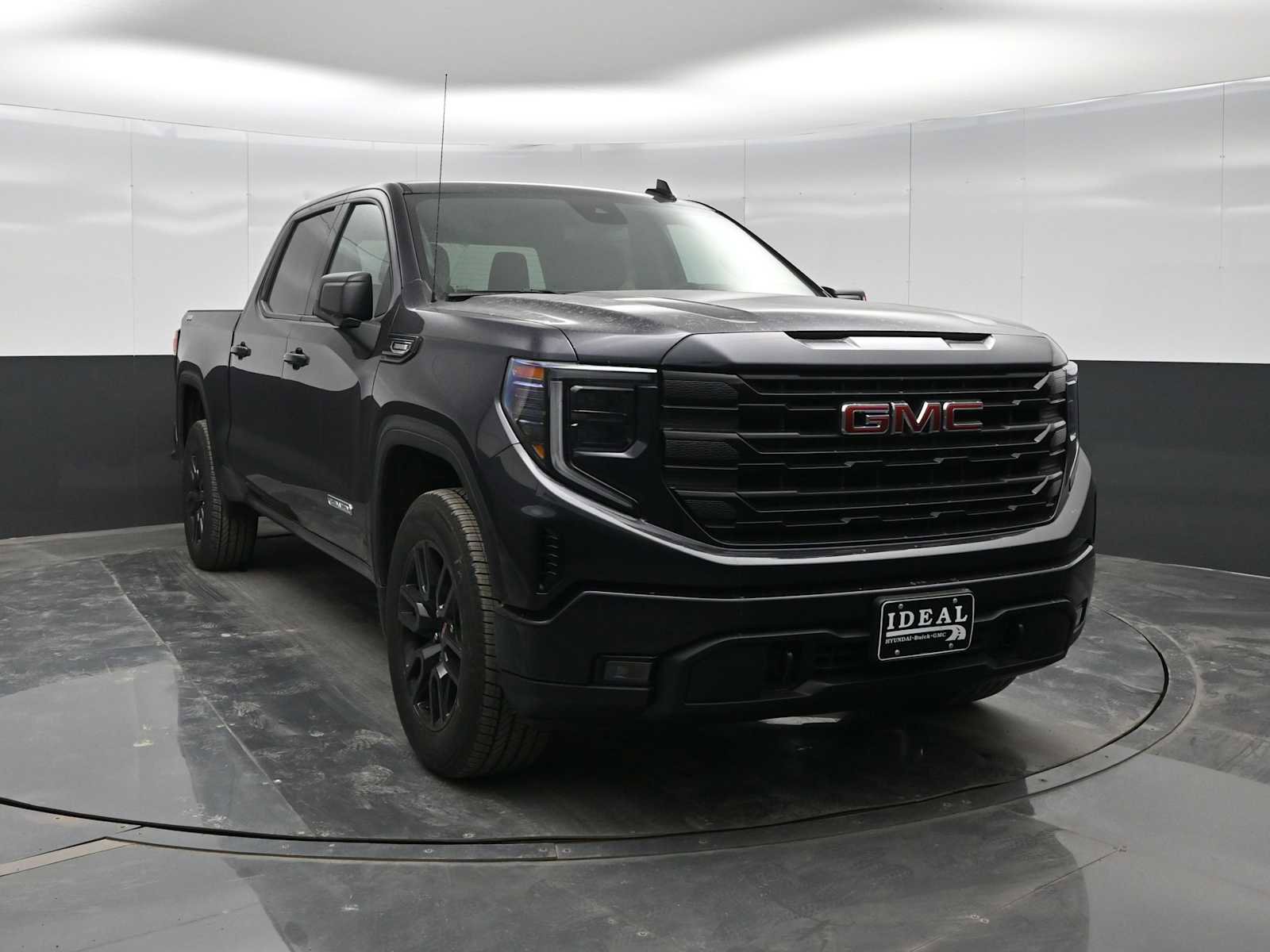 New 2026 GMC Sierra 1500 Elevation image 2