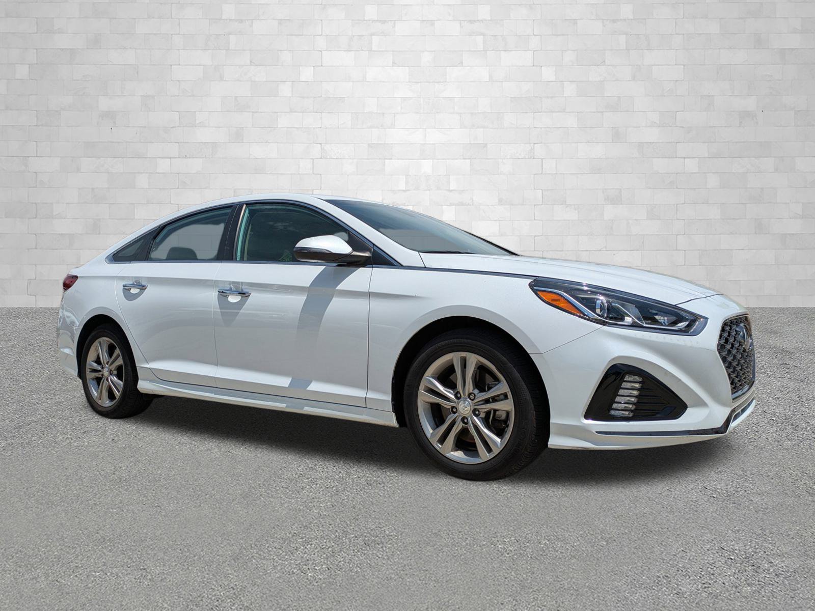 Used 2019 Hyundai Sonata SEL w/ Tech Package 02