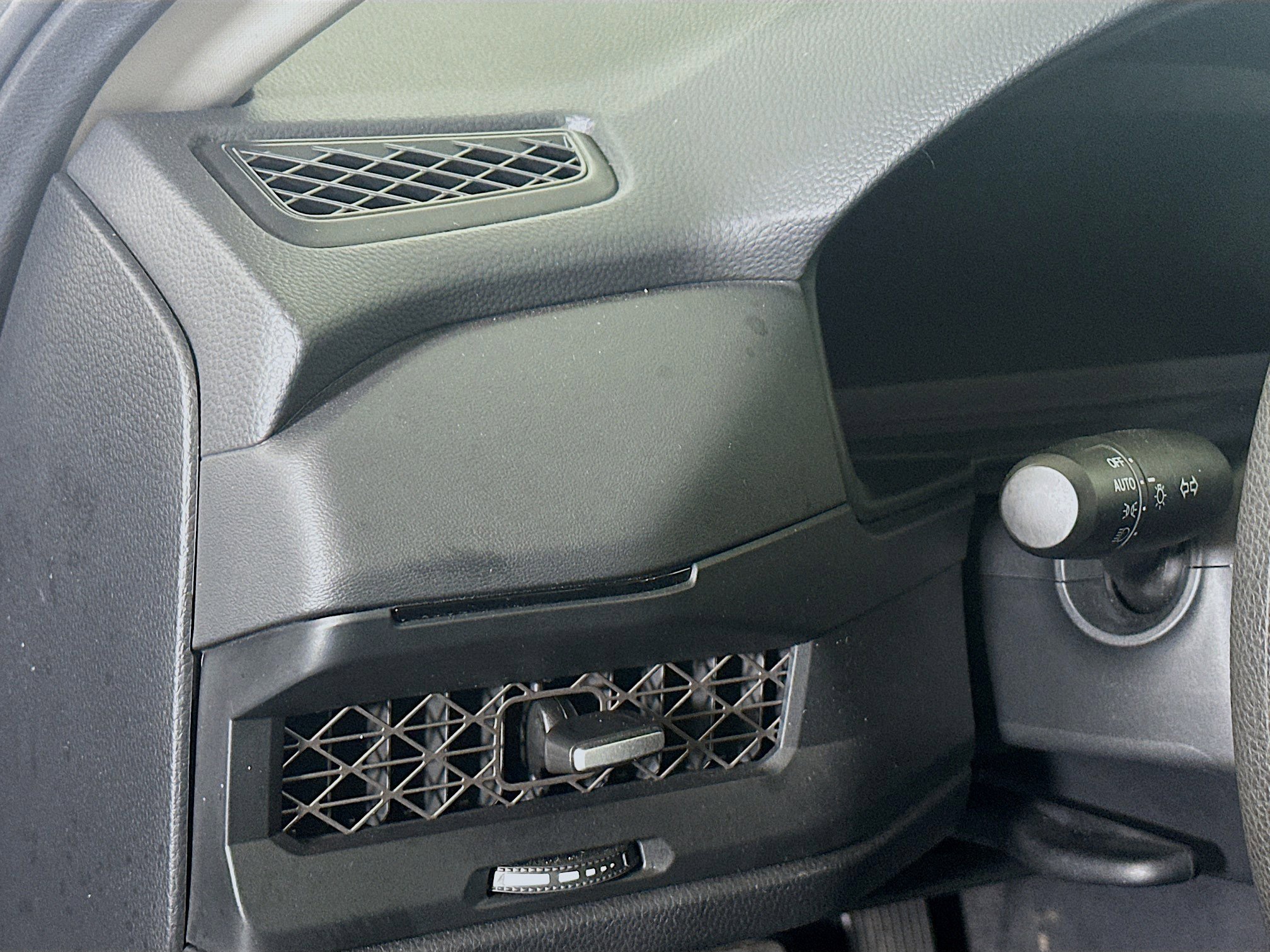 Used 2025 Honda Accord SE image 17
