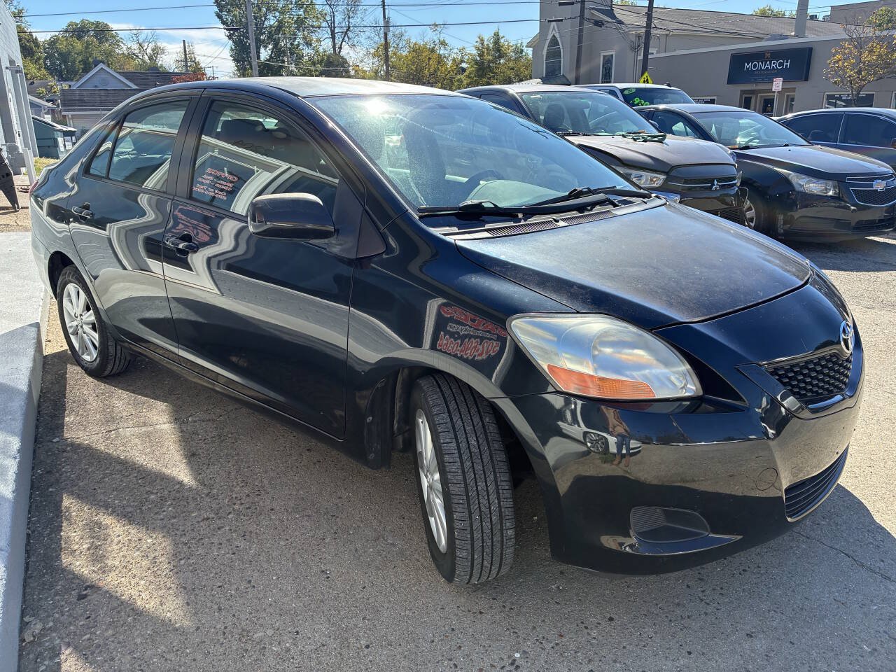 Used 2009 Toyota Yaris Sedan FWD image 6