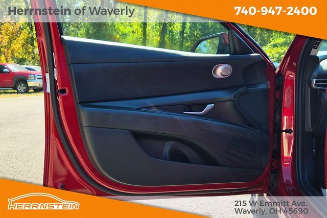 Used 2024 Hyundai Elantra SEL image 16