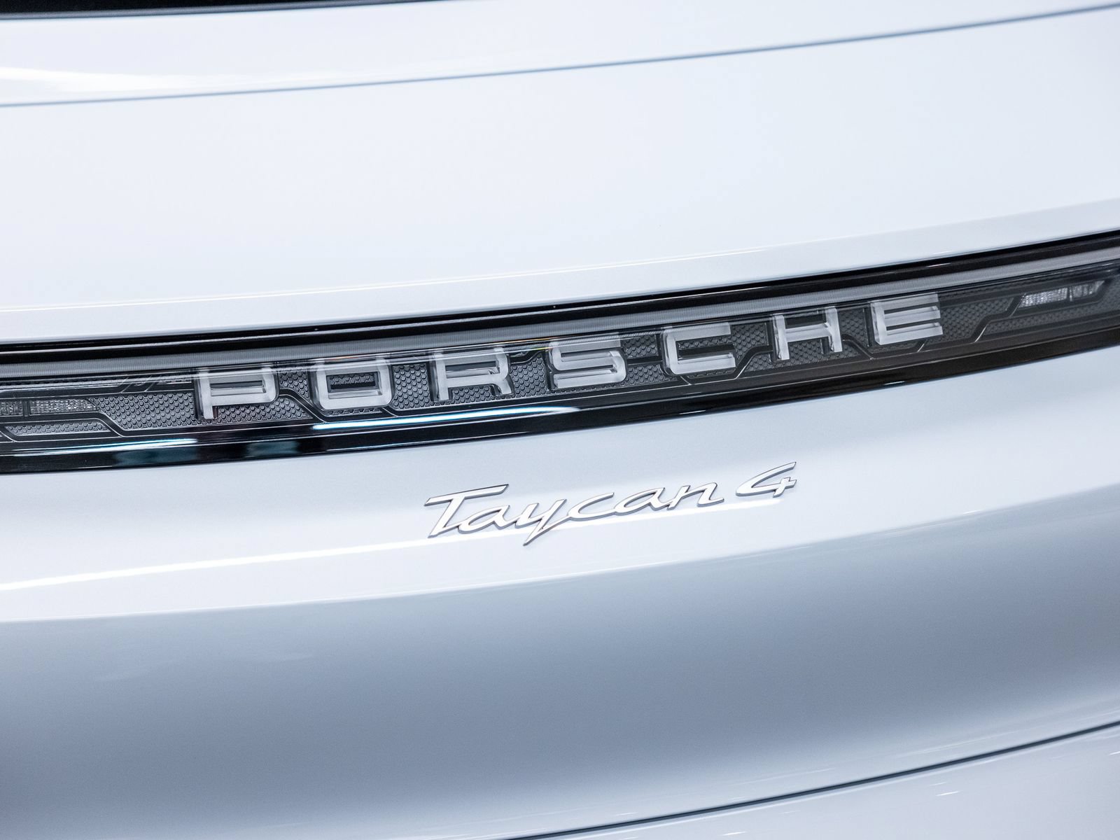 New 2026 Porsche Taycan AWD/4WD image 23